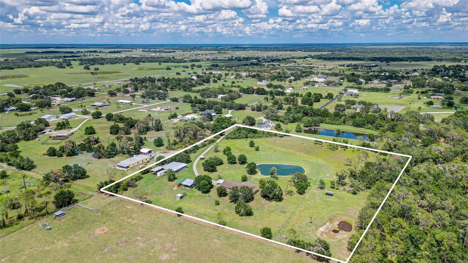 Photo of 560 OAKFORD ROAD SARASOTA FL 34240