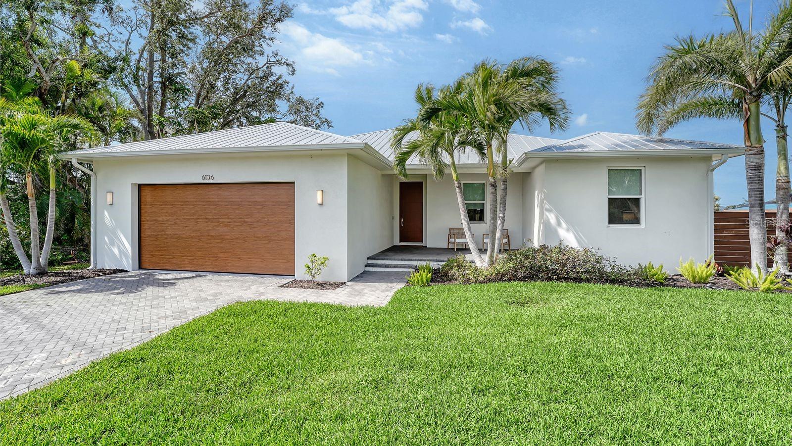 Photo of 6136 HOLLYWOOD BOULEVARD SARASOTA FL 34231