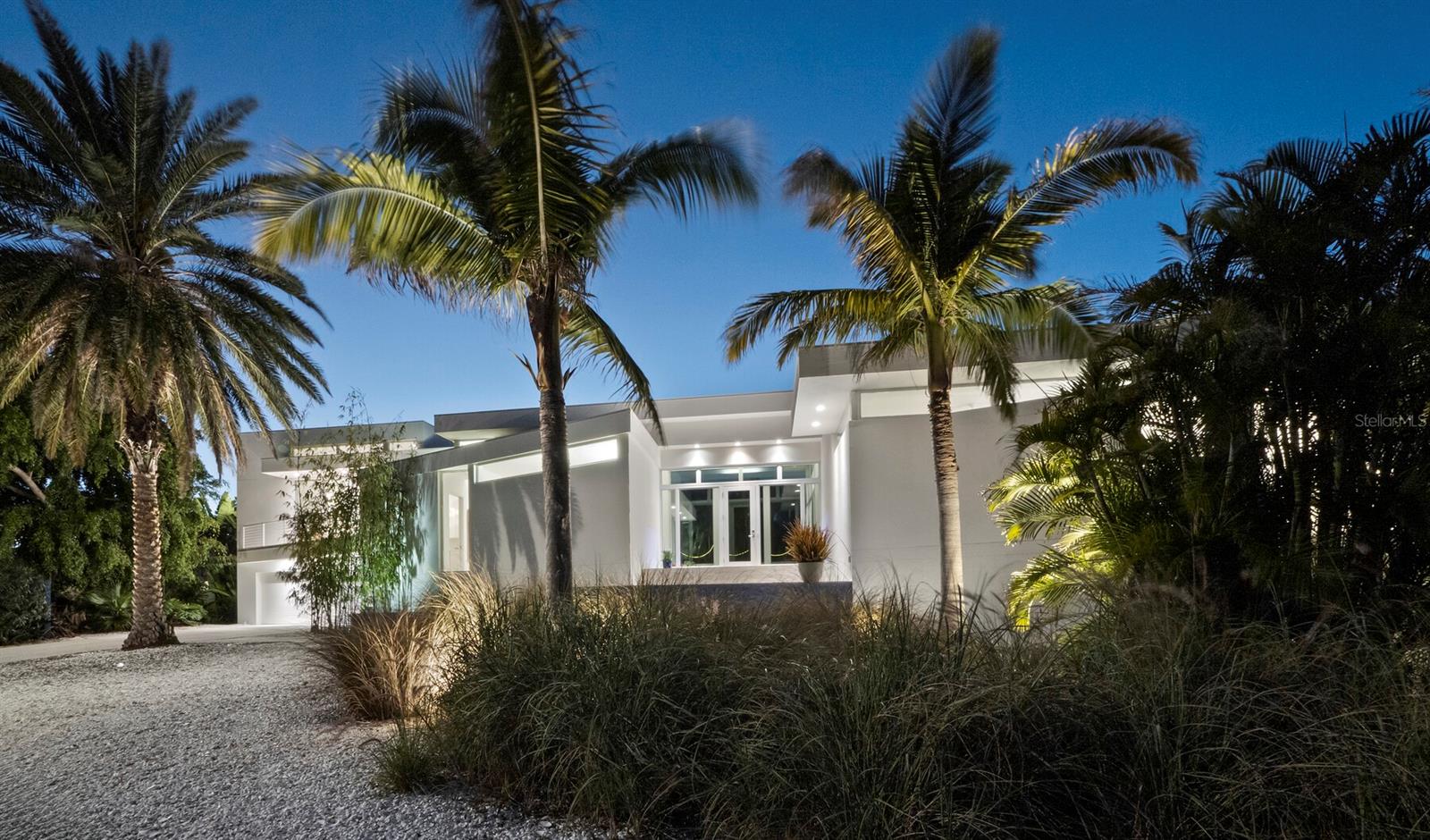 Photo of 1235 CENTER PLACE SARASOTA FL 34236