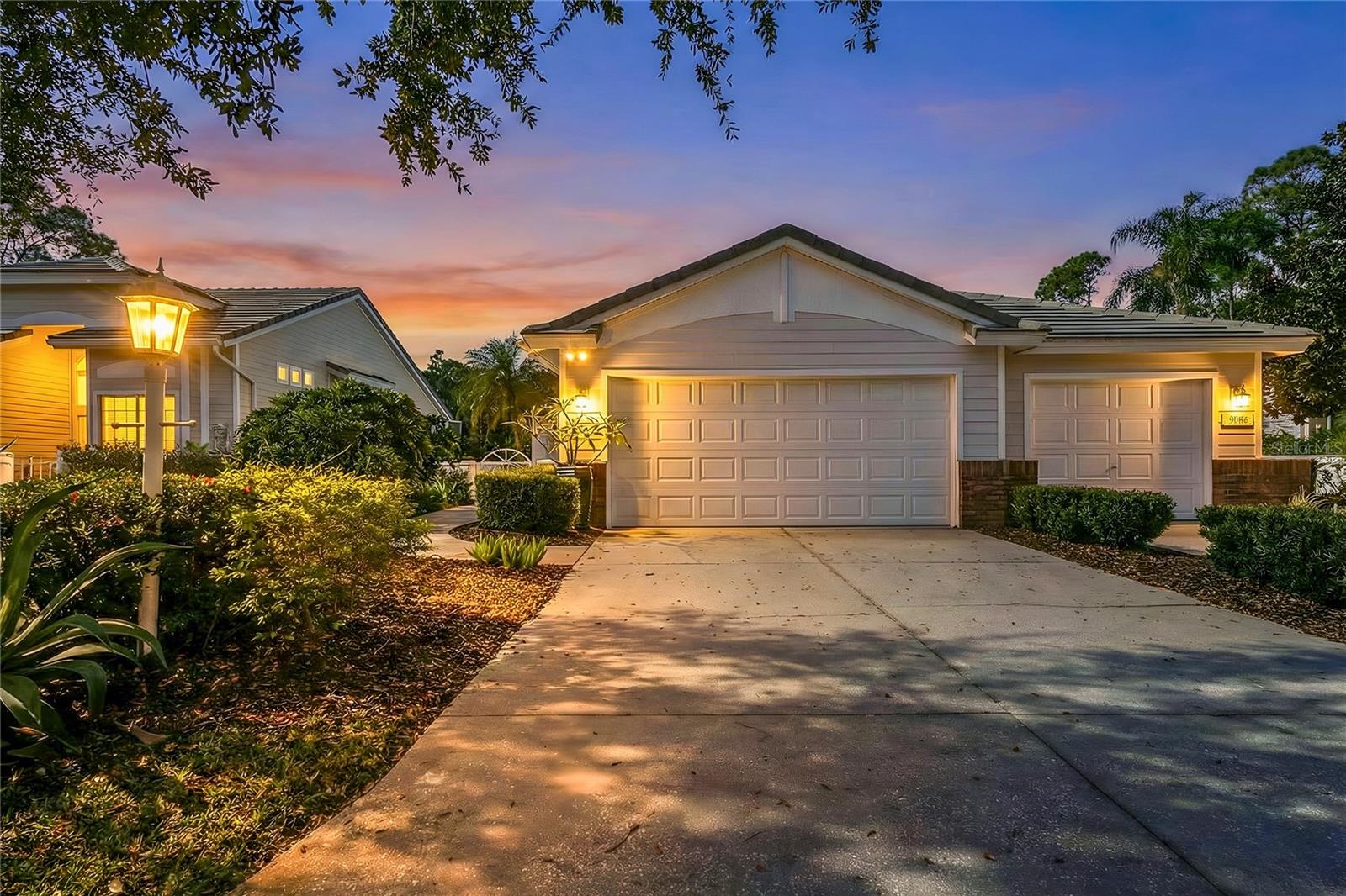 Photo of 7608 WHITEBRIDGE GLEN UNIVERSITY PARK FL 34201
