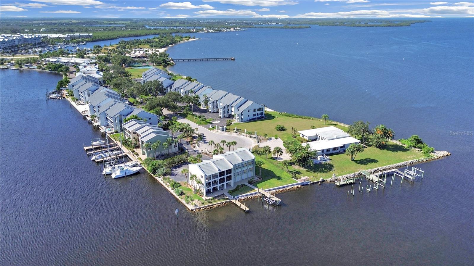 Photo of 907 BAHIA DEL SOL DRIVE #907 RUSKIN FL 33570