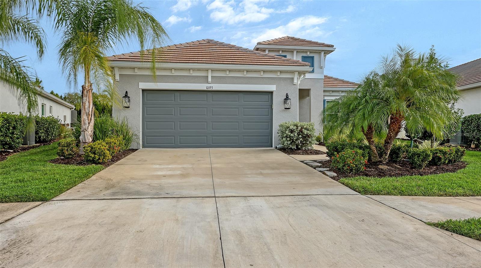 Photo of 10193 CANAVERAL CIRCLE SARASOTA FL 34241