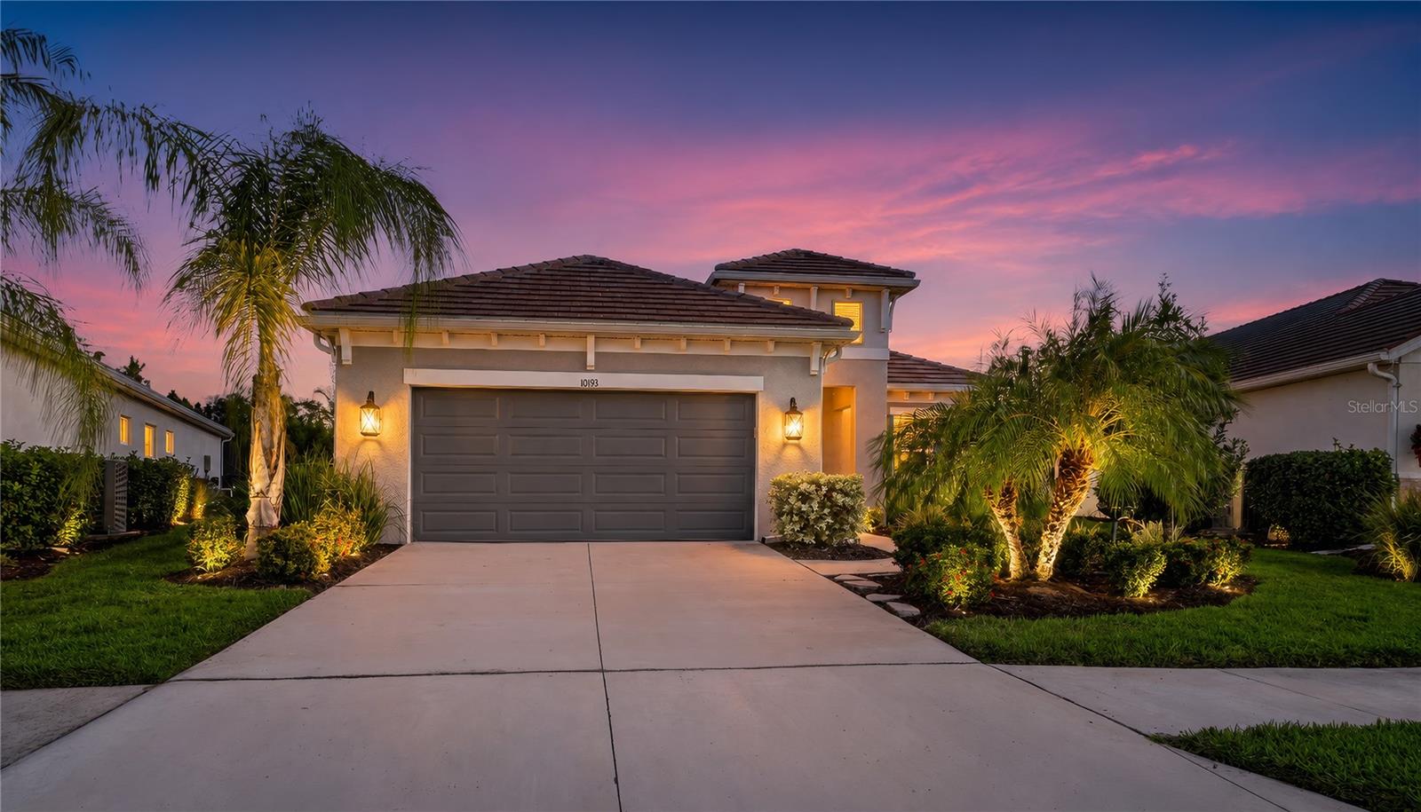 Photo of 10193 CANAVERAL CIRCLE SARASOTA FL 34241