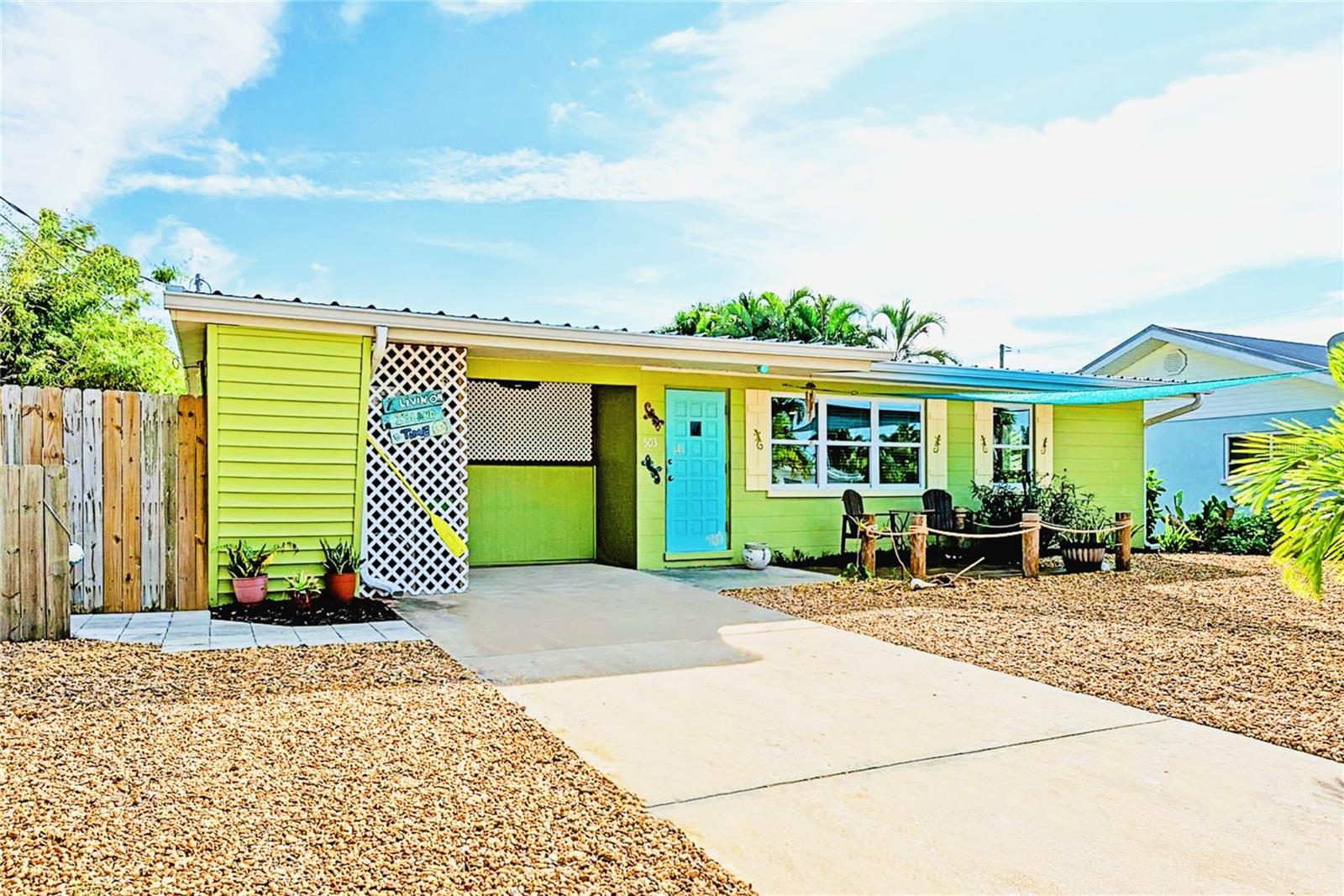 Photo of 503 BAYVIEW DRIVE HOLMES BEACH FL 34217