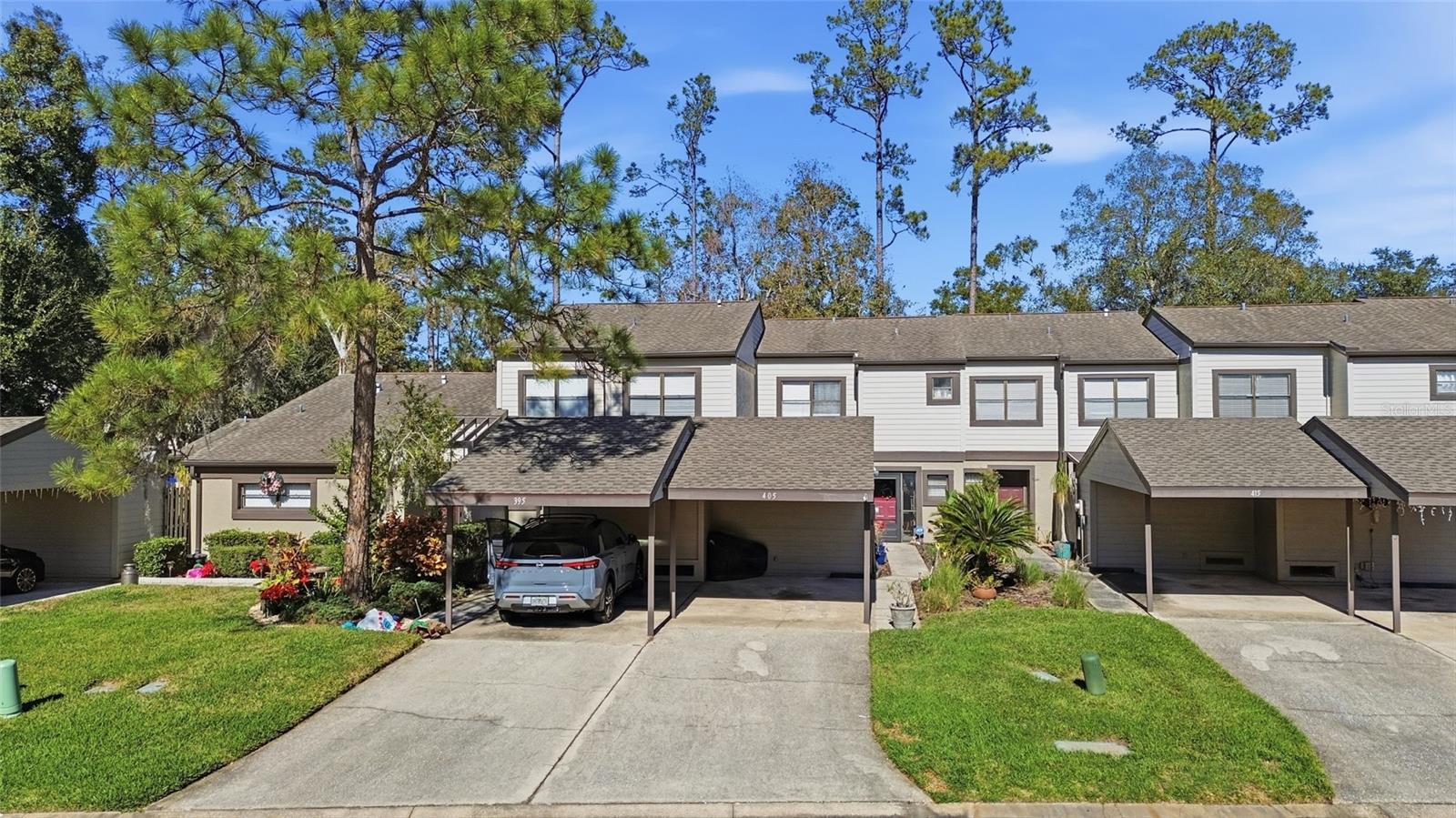 Photo of 405 WOODS LANDING TRAIL OLDSMAR FL 34677