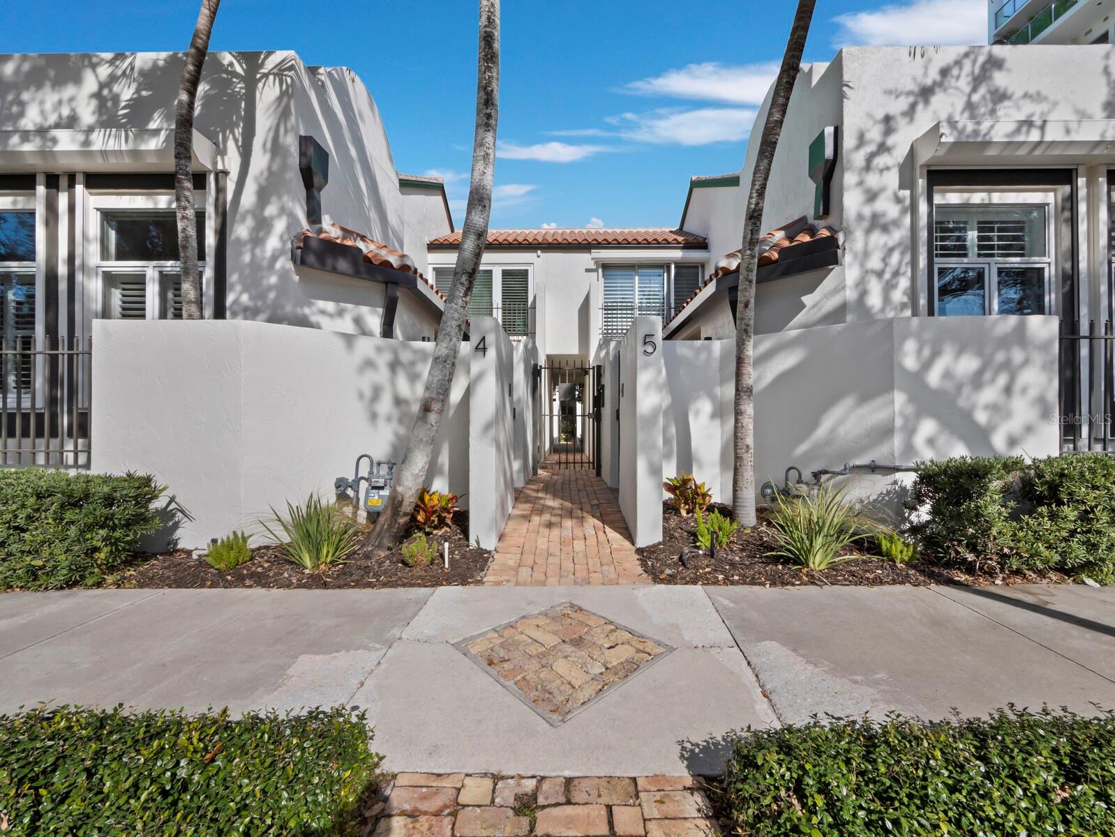 Photo of 200 COCOANUT AVENUE #7 SARASOTA FL 34236