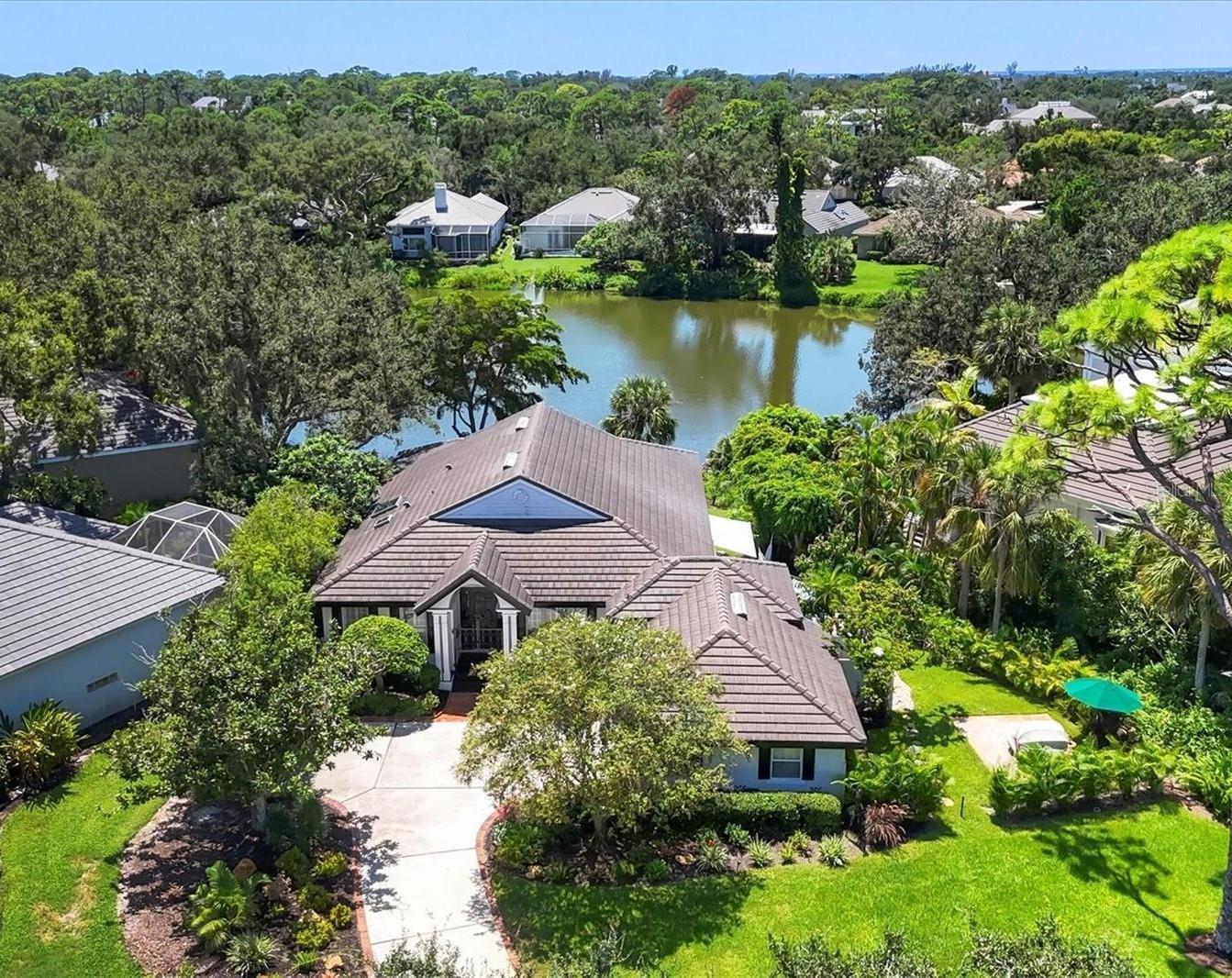 Photo of 17 BAYHEAD LANE OSPREY FL 34229