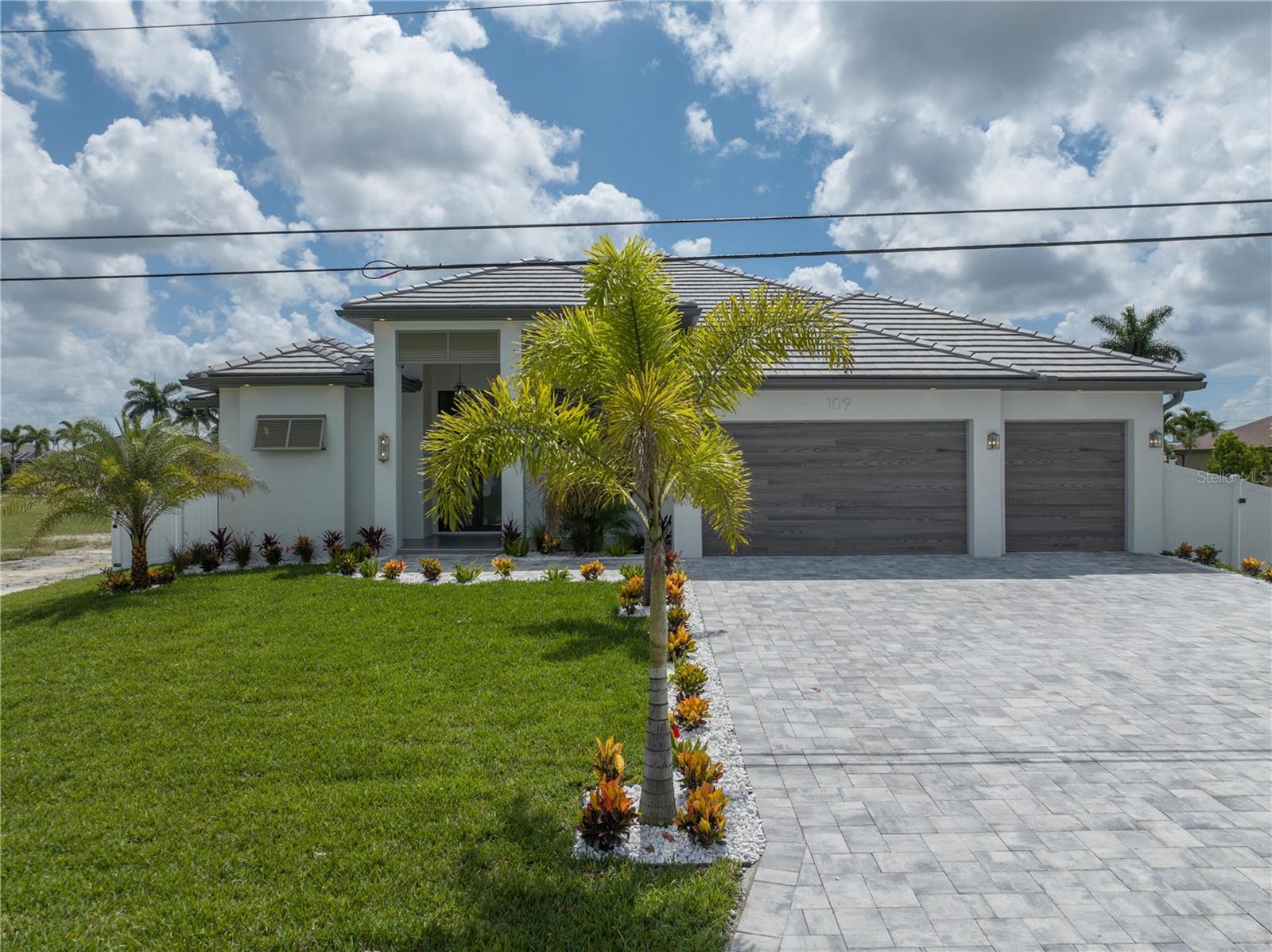 Photo of 109 NW 35TH PLACE CAPE CORAL FL 33993