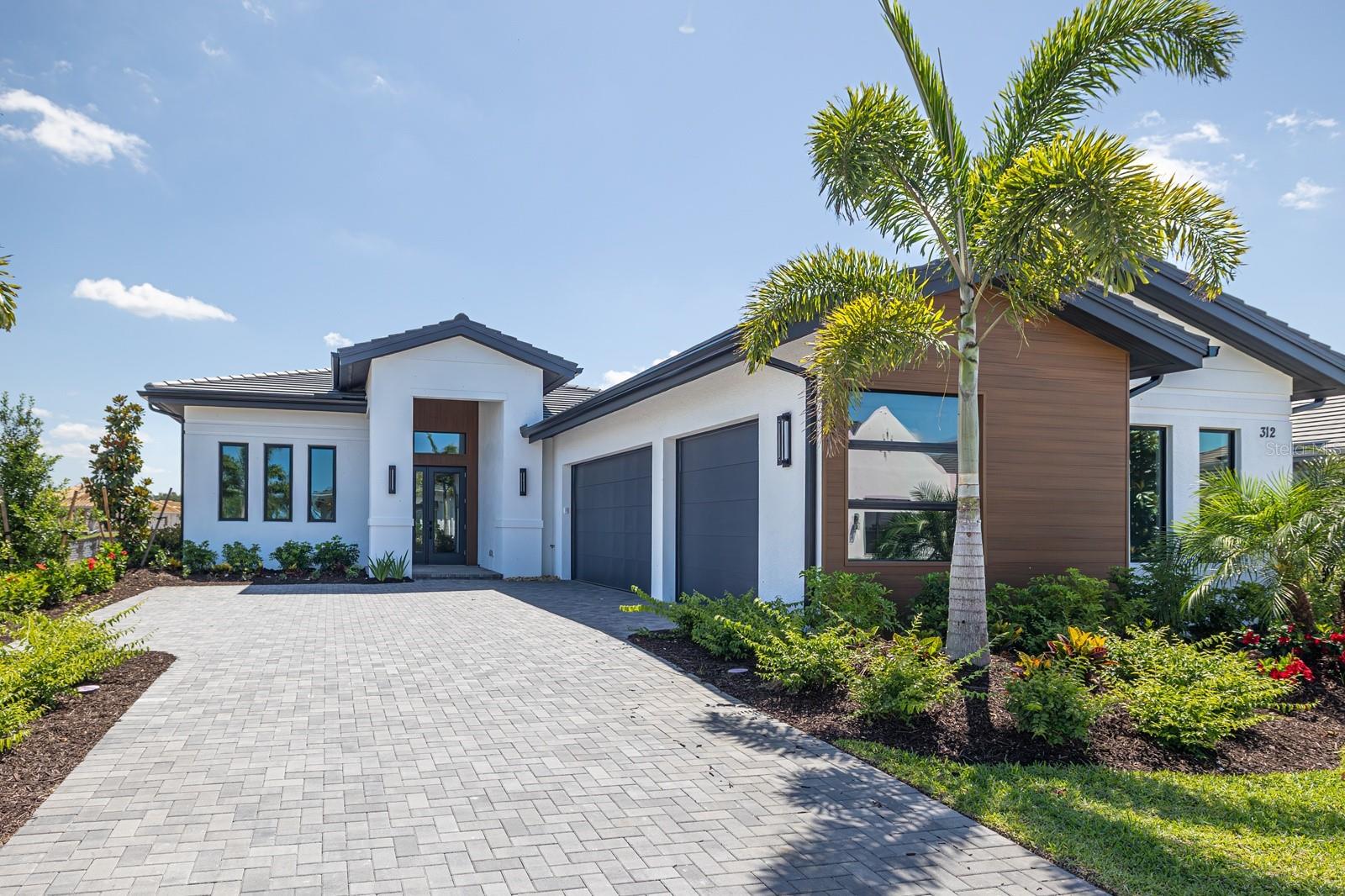 Photo of 312 BLUE PEARL CT. SARASOTA FL 34240