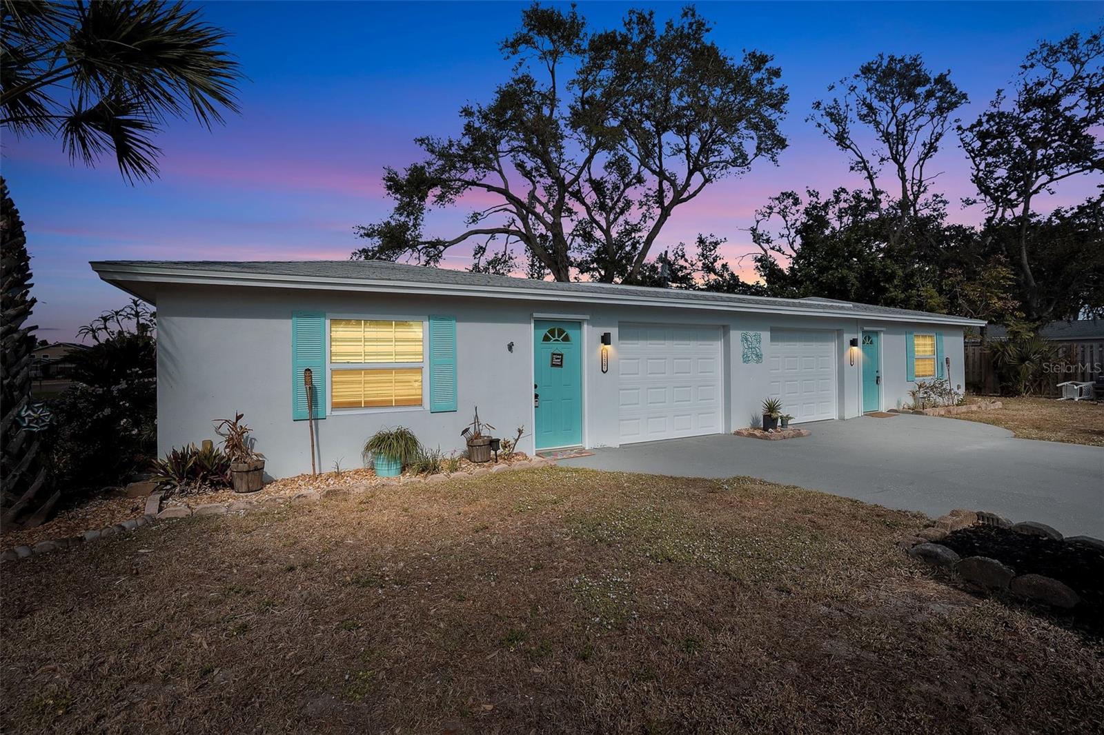 Photo of 2227-2229 MONTCLAIR DRIVE #1&2 SARASOTA FL 34231