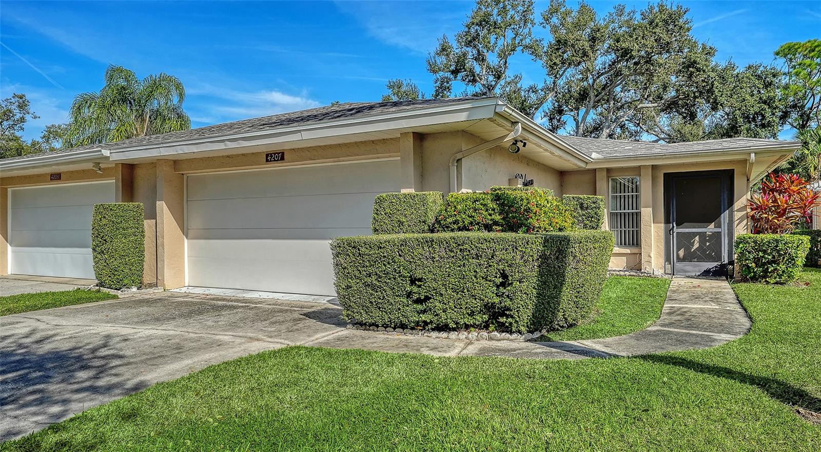 Photo of 4207 BOWLING GREEN CIRCLE #35 SARASOTA FL 34233