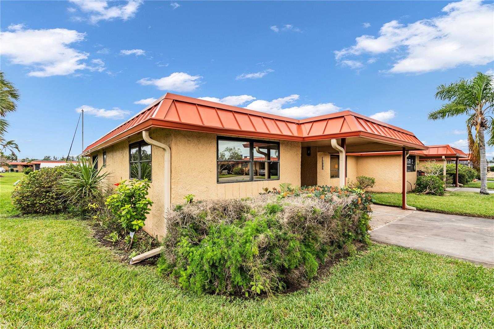 Photo of 3866 CATALINA DRIVE BRADENTON FL 34210