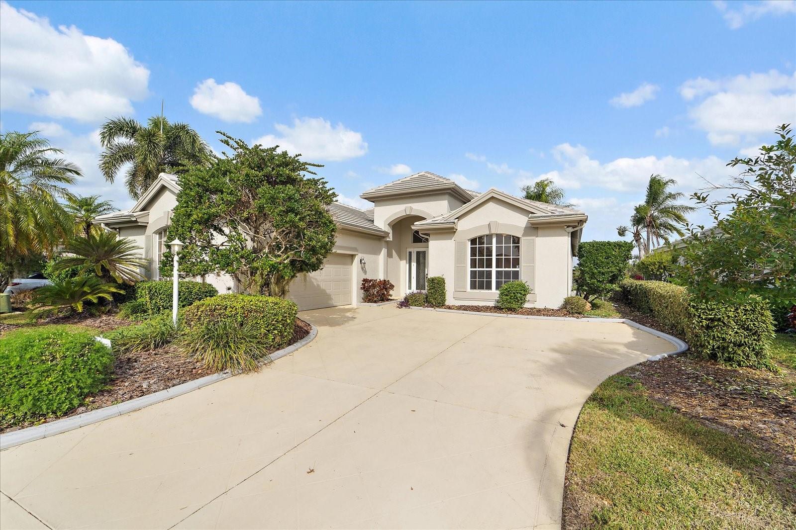 Photo of 6585 WATERS EDGE WAY LAKEWOOD RANCH FL 34202