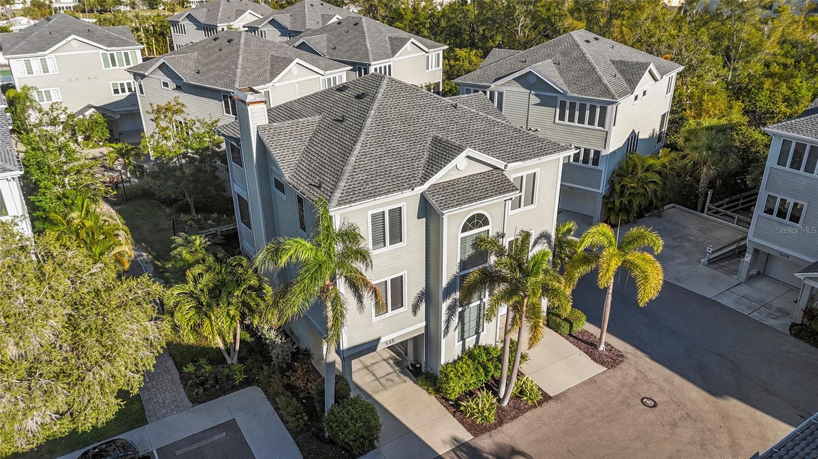 Photo of 515 FOREST WAY LONGBOAT KEY FL 34228