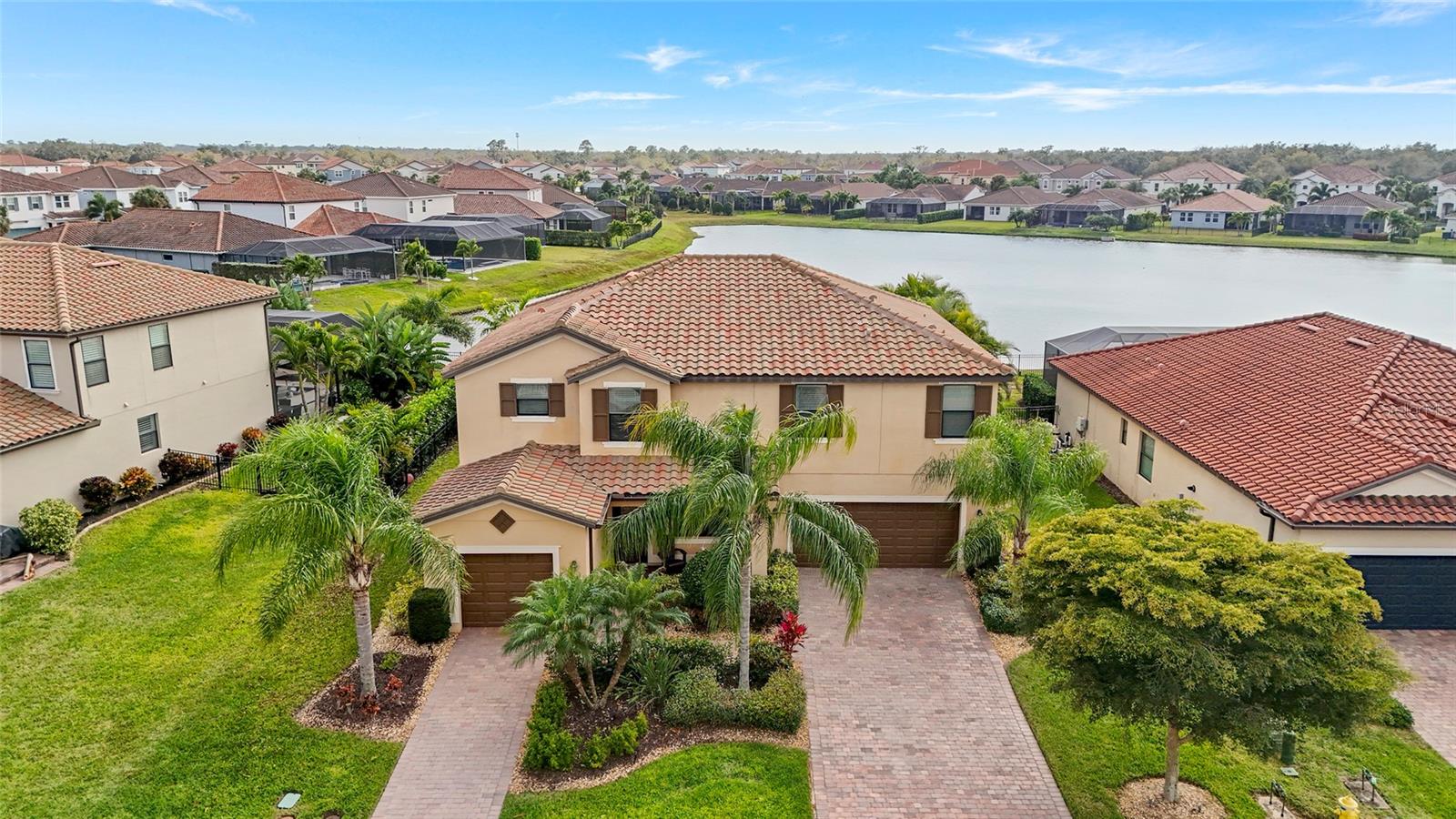 Photo of 13506 SAW PALM CREEK TRAIL BRADENTON FL 34211