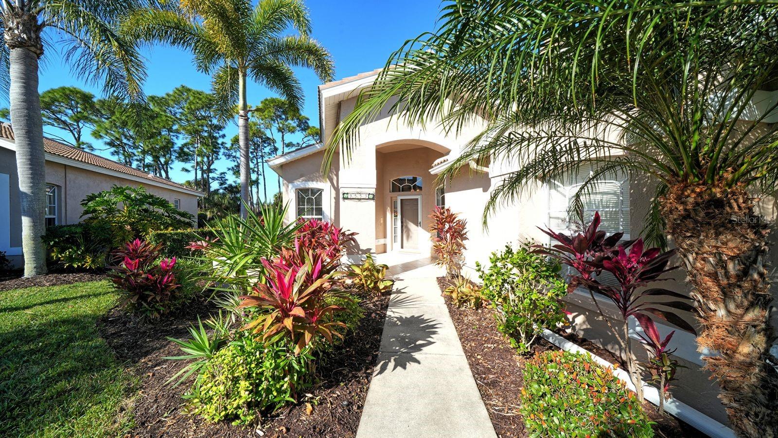 Photo of 9559 FOREST HILLS CIRCLE SARASOTA FL 34238