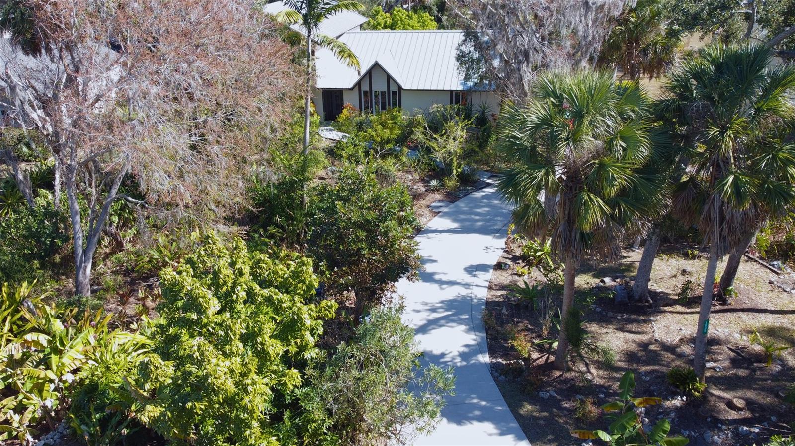 Photo of 1035 SIRUS TRAIL SARASOTA FL 34232