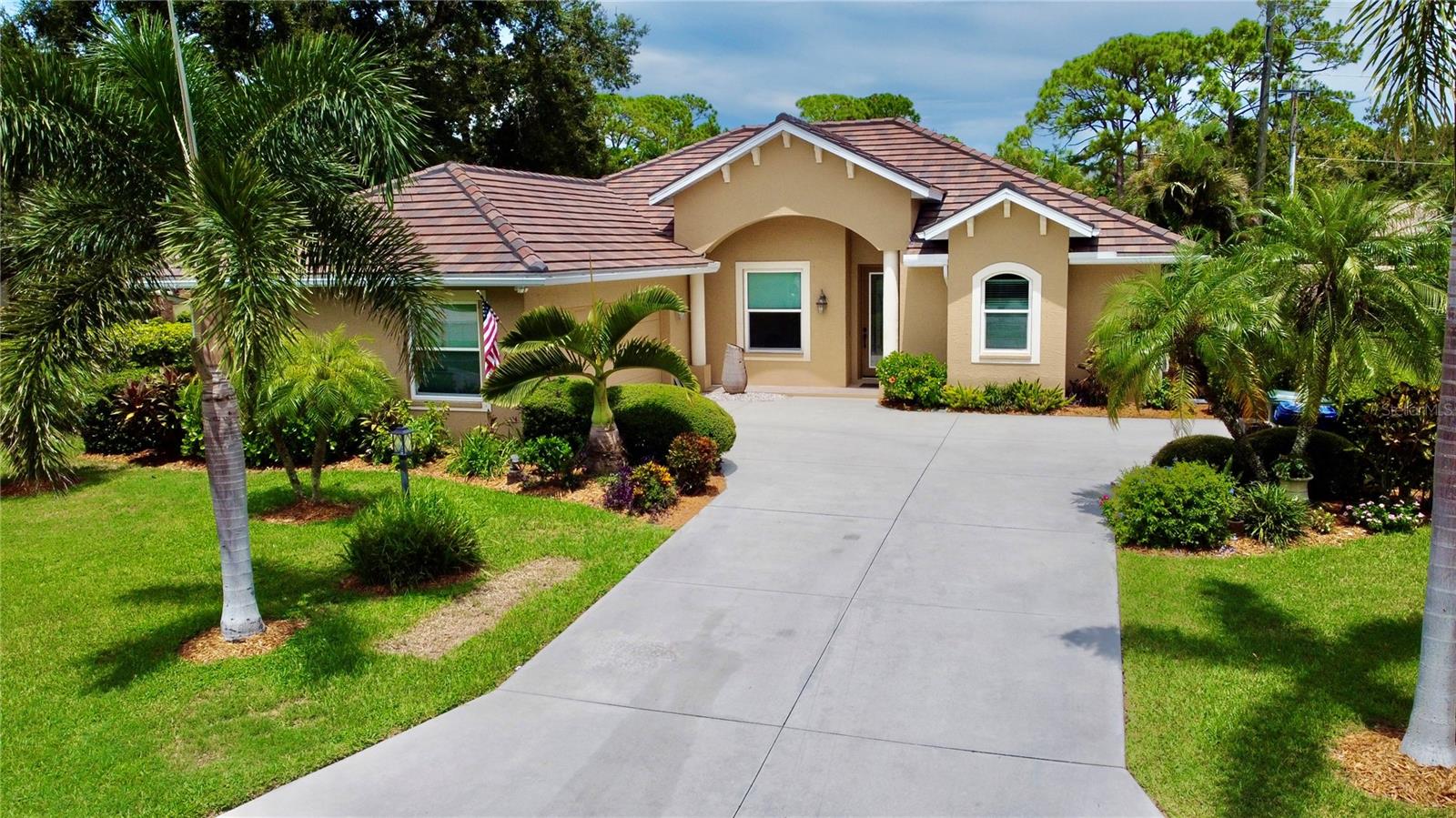 Photo of 472 PARK TRACE BOULEVARD OSPREY FL 34229