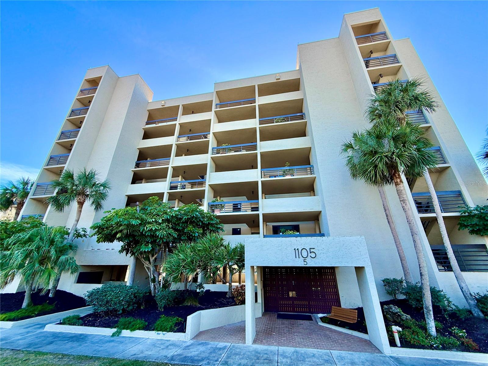 Photo of 1105 GULF OF MEXICO DRIVE #401 LONGBOAT KEY FL 34228