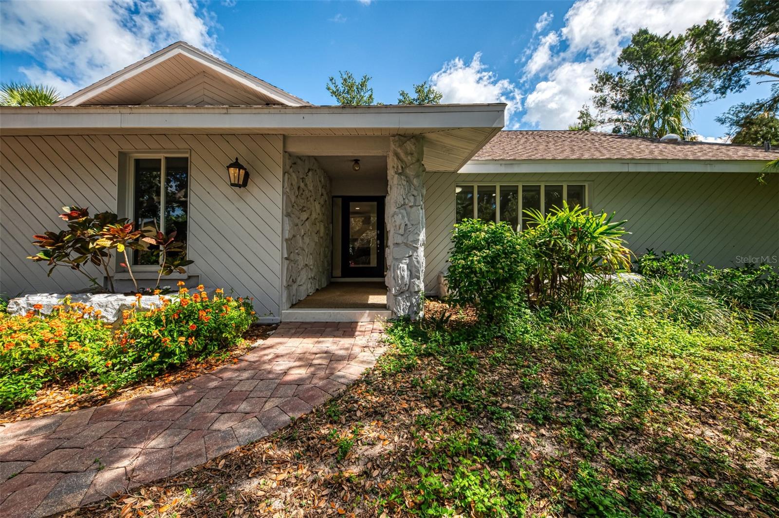 Photo of 1224 S VIEW DRIVE SARASOTA FL 34242