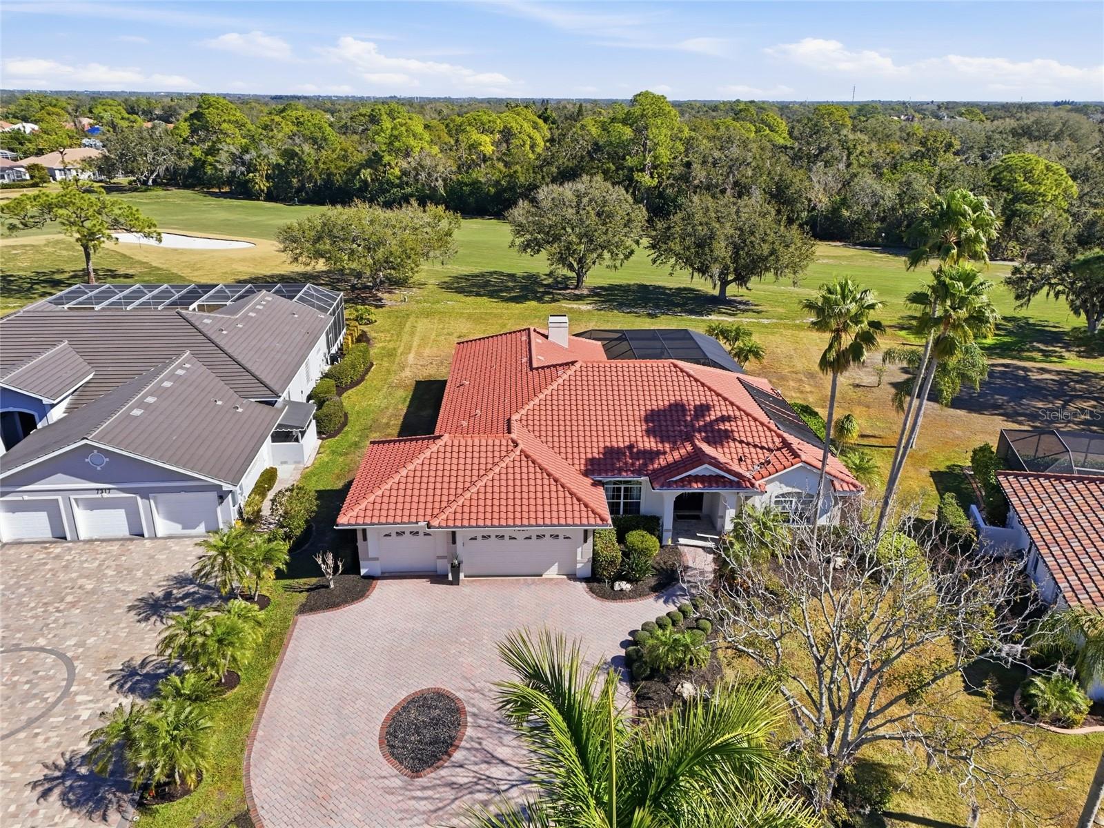 Photo of 7321 LINKS COURT SARASOTA FL 34243