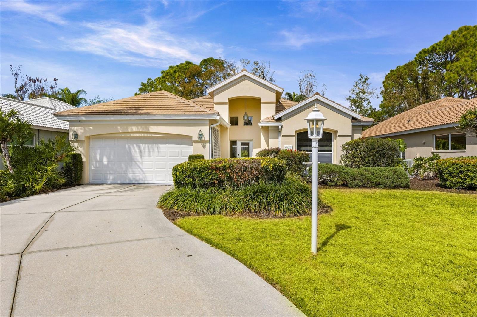 Photo of 6427 BERKSHIRE PLACE UNIVERSITY PARK FL 34201