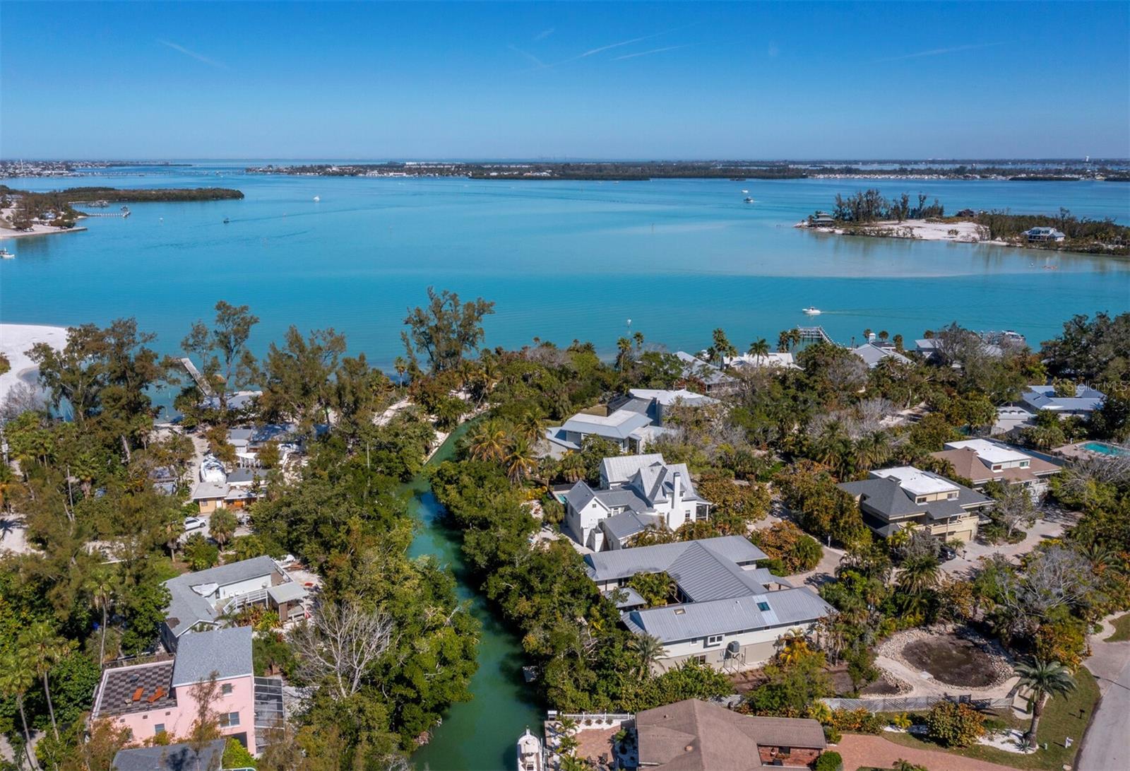 Photo of 677 LANDS END DRIVE LONGBOAT KEY FL 34228