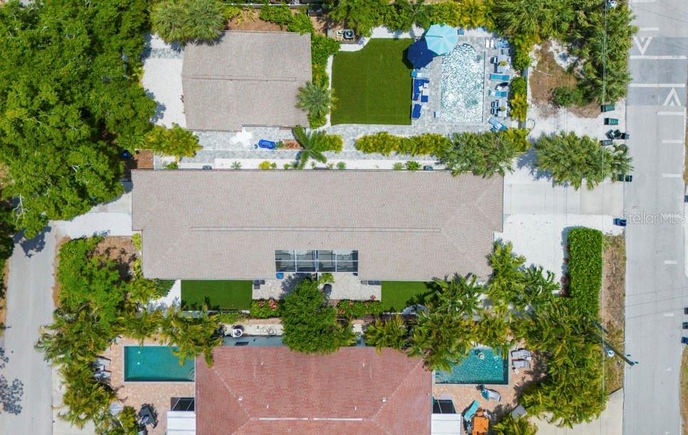 Photo of 2051 ROSELAWN STREET SARASOTA FL 34231