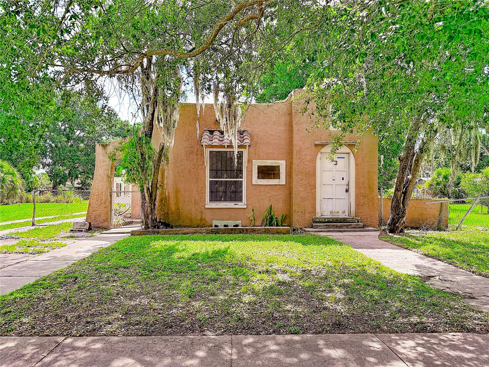 Photo of 618 S VARR AVENUE COCOA FL 32922
