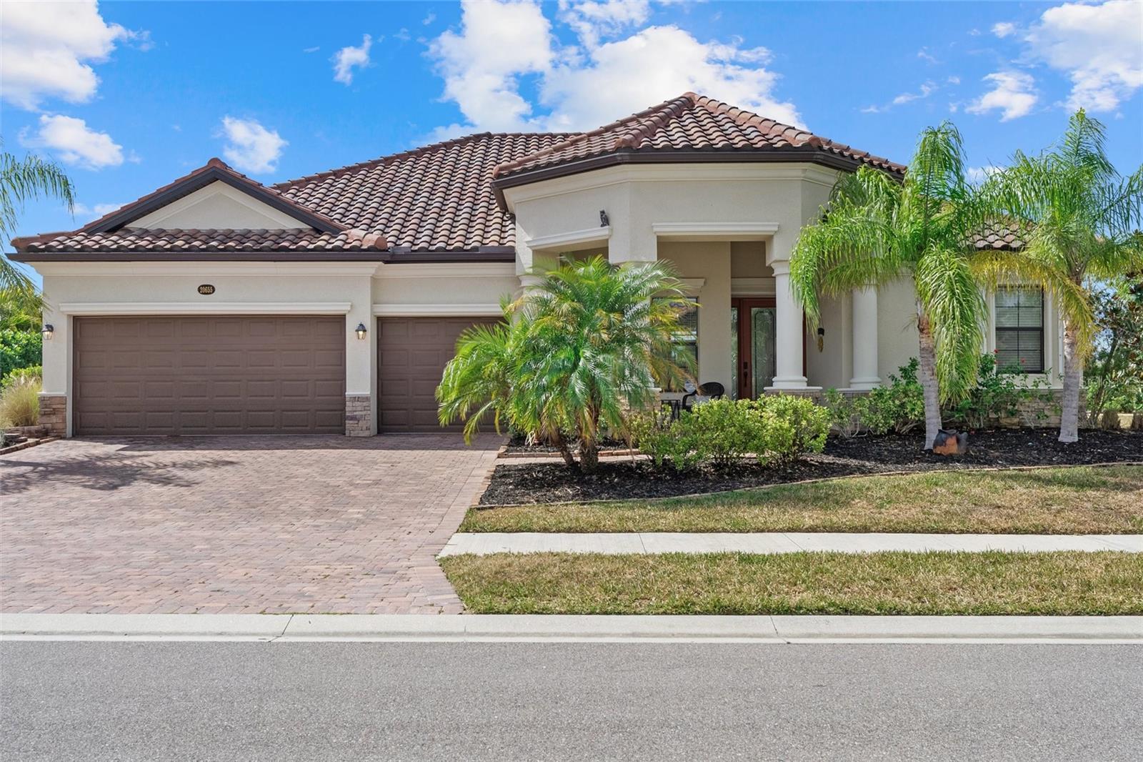 Photo of 20655 VALPRATO COURT VENICE FL 34293