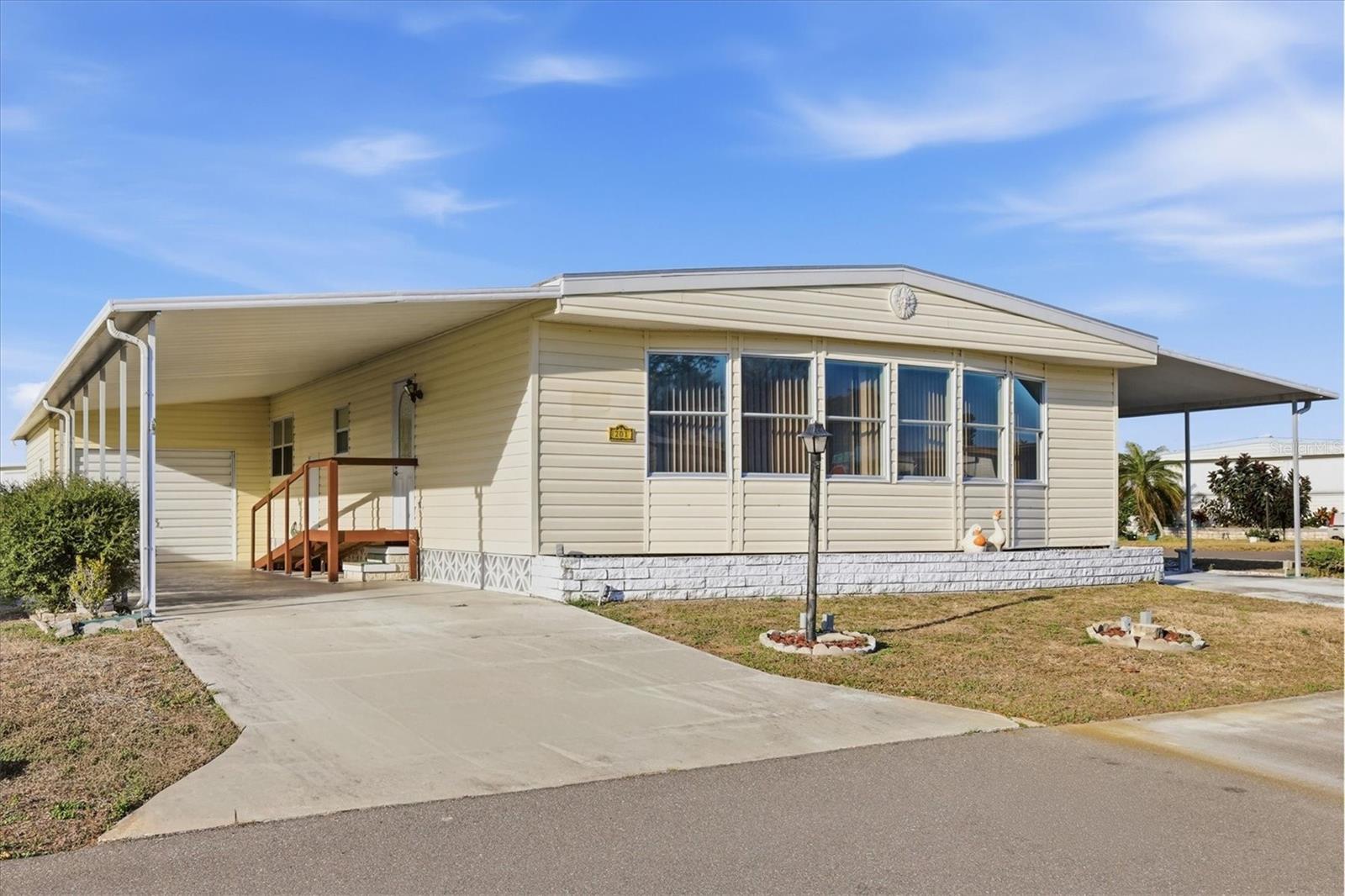Photo of 6710 36TH AVENUE #201 PALMETTO FL 34221
