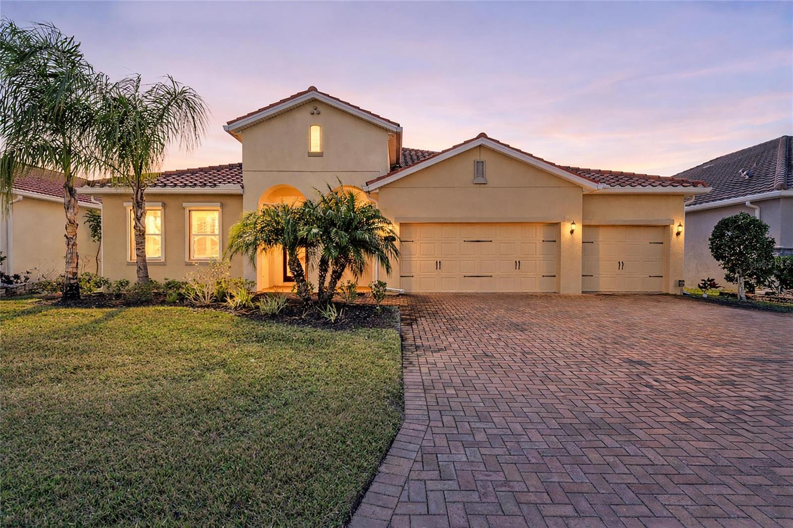 Photo of 6927 INDUS VALLEY CIRCLE PARRISH FL 34219