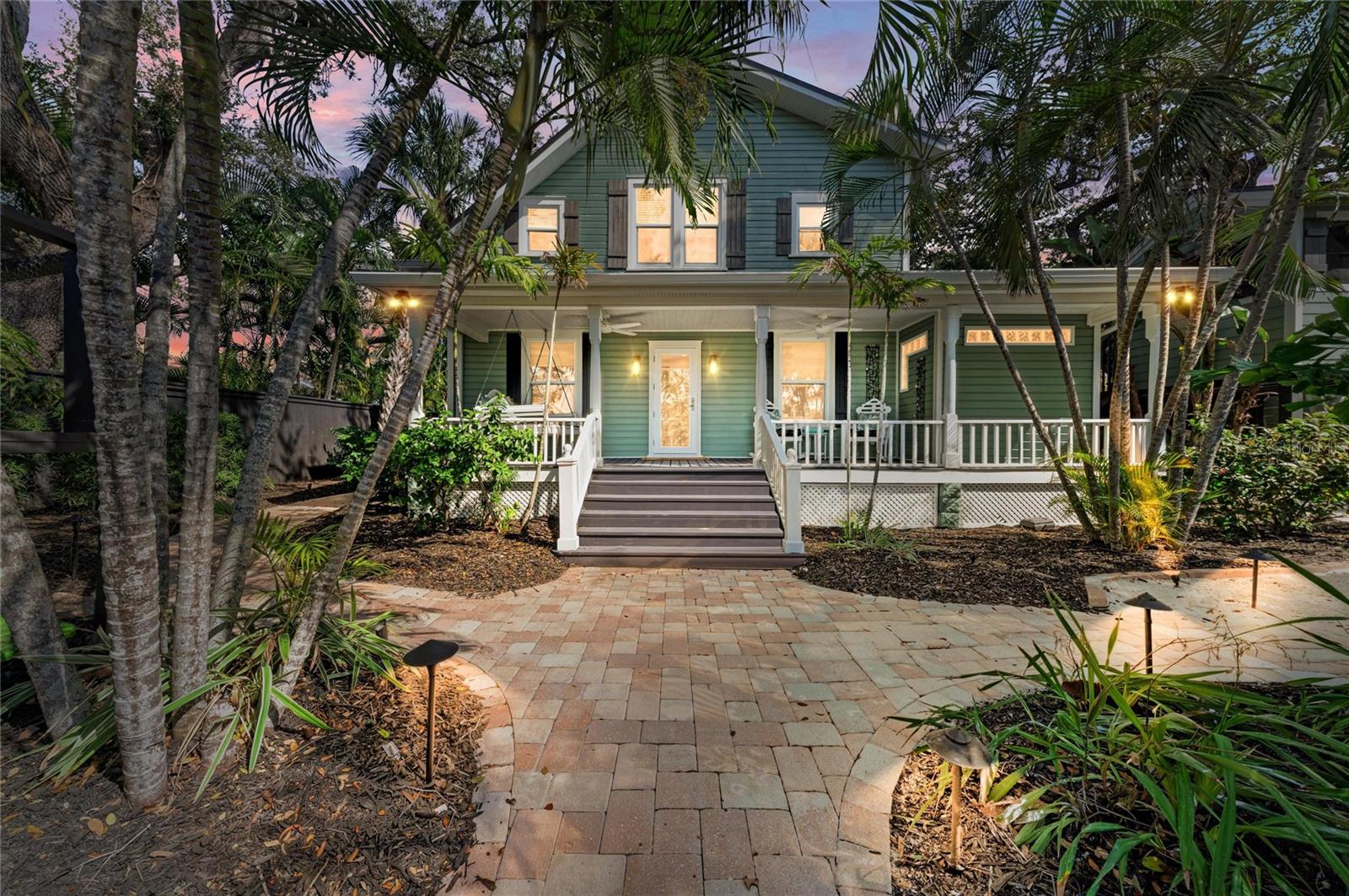 Photo of 1611 HYDE PARK STREET SARASOTA FL 34239