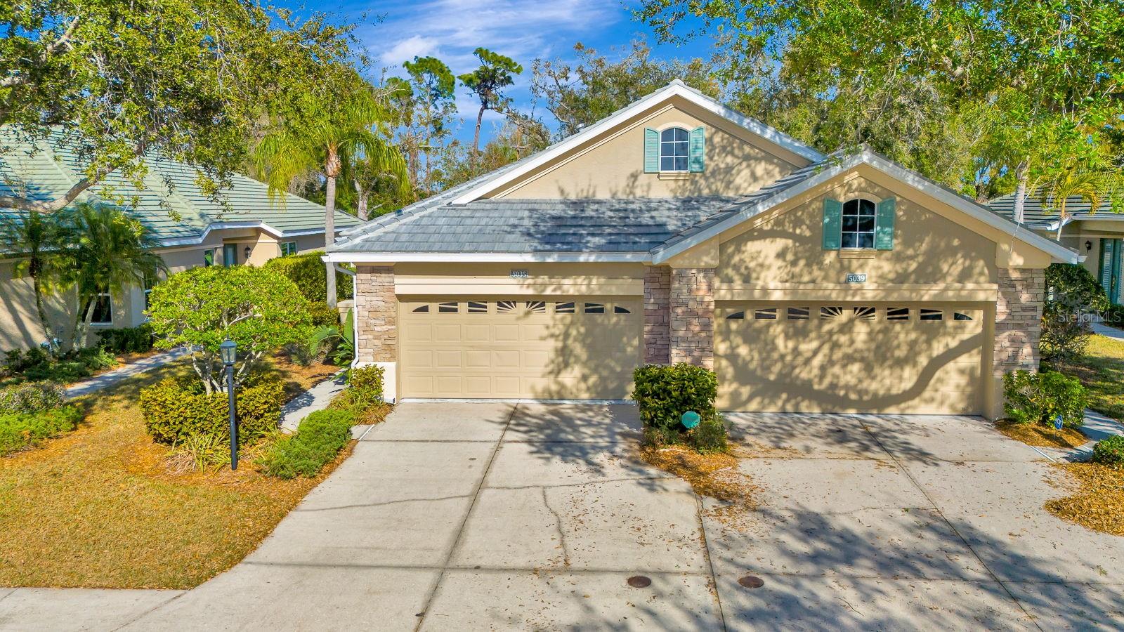 Photo of 5035 LAKESCENE PLACE SARASOTA FL 34243