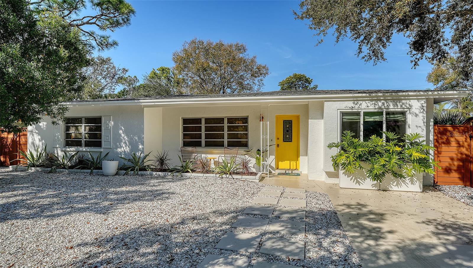 Photo of 5019 STEVENS DRIVE SARASOTA FL 34234