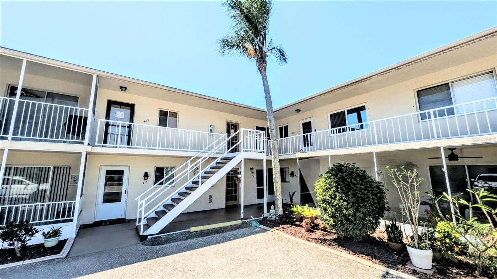 Photo of 360 BASE AVENUE #424 VENICE FL 34285