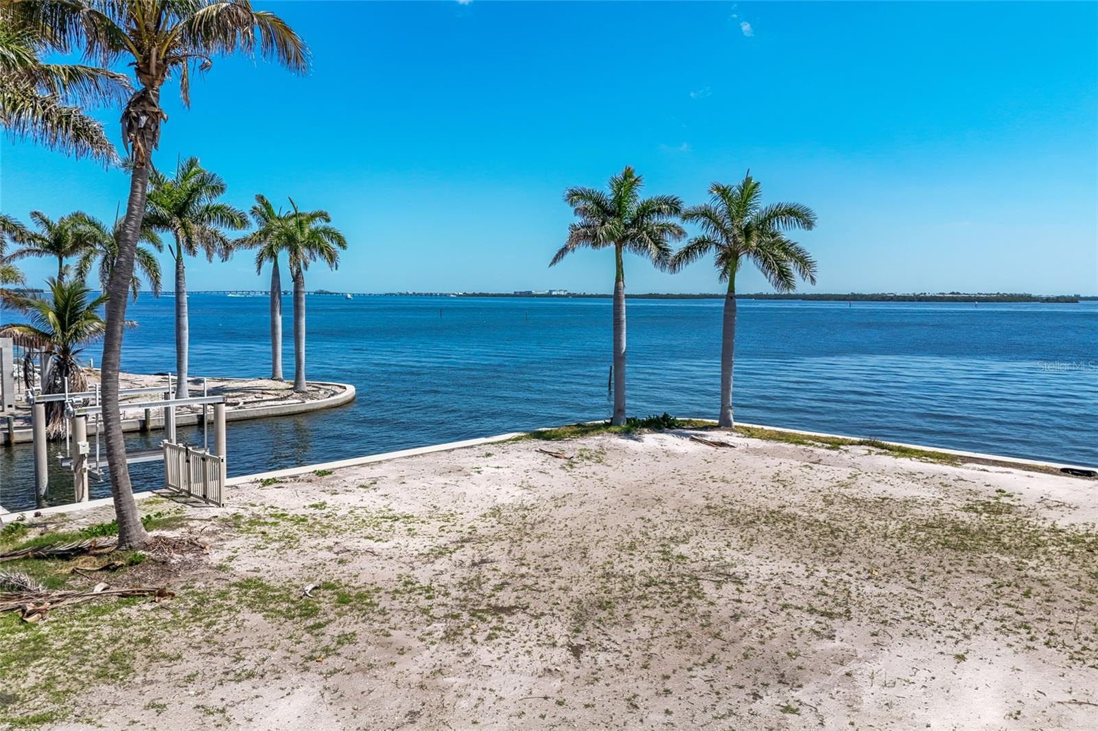 Photo of 407 20TH PLACE BRADENTON BEACH FL 34217
