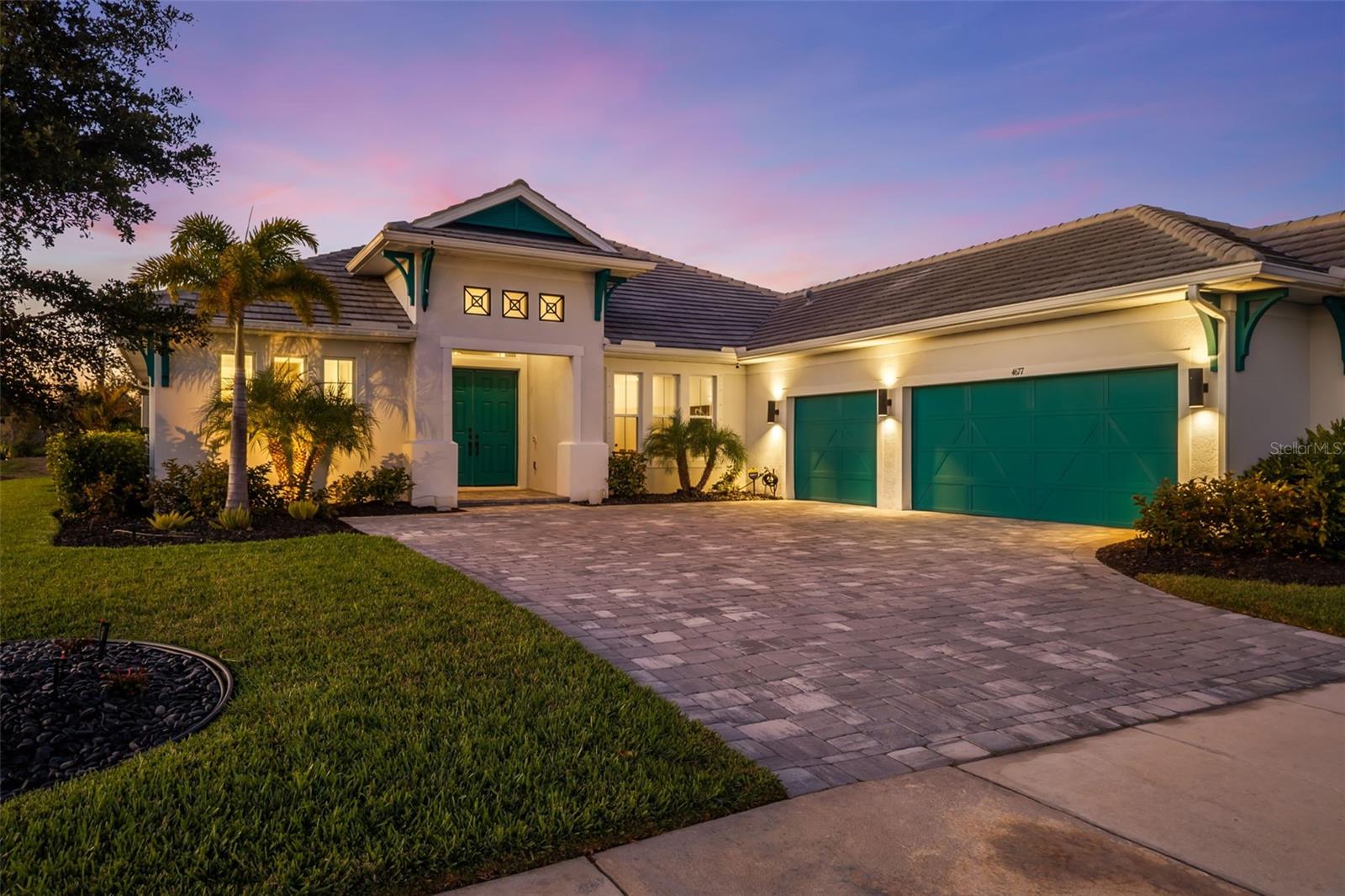 Photo of 4677 ANTRIM DRIVE SARASOTA FL 34240