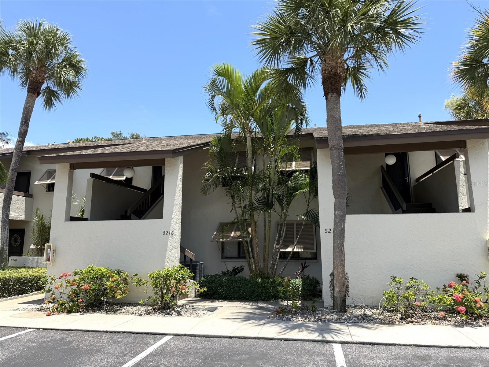 Photo of 5216 WILLOW LINKS #82 SARASOTA FL 34235