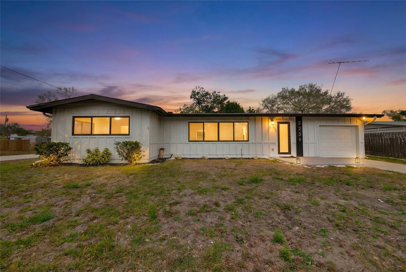 Photo of 2239 WORRINGTON STREET SARASOTA FL 34231