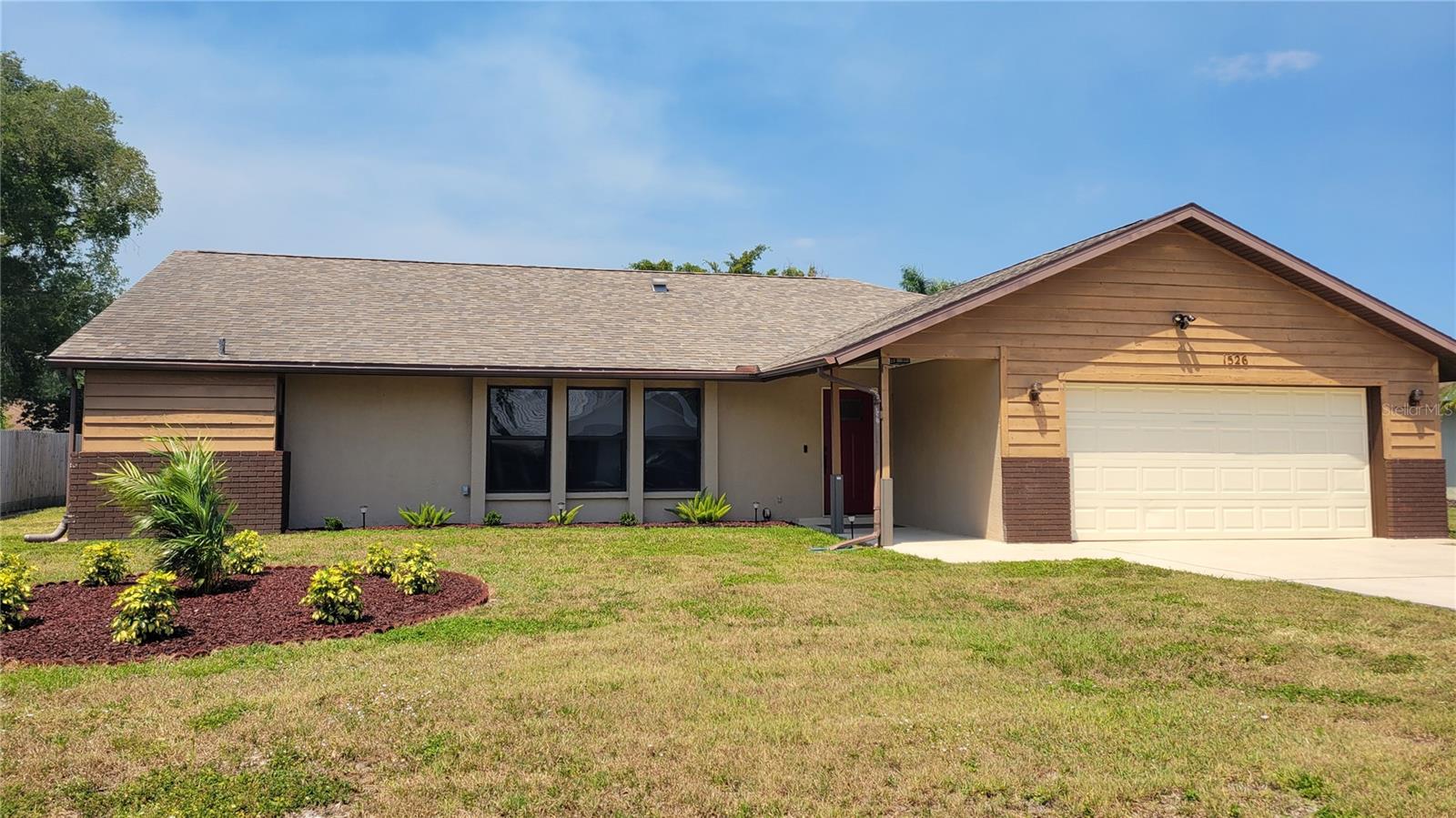 Photo of 1526 GEORGETOWNE LANE SARASOTA FL 34232