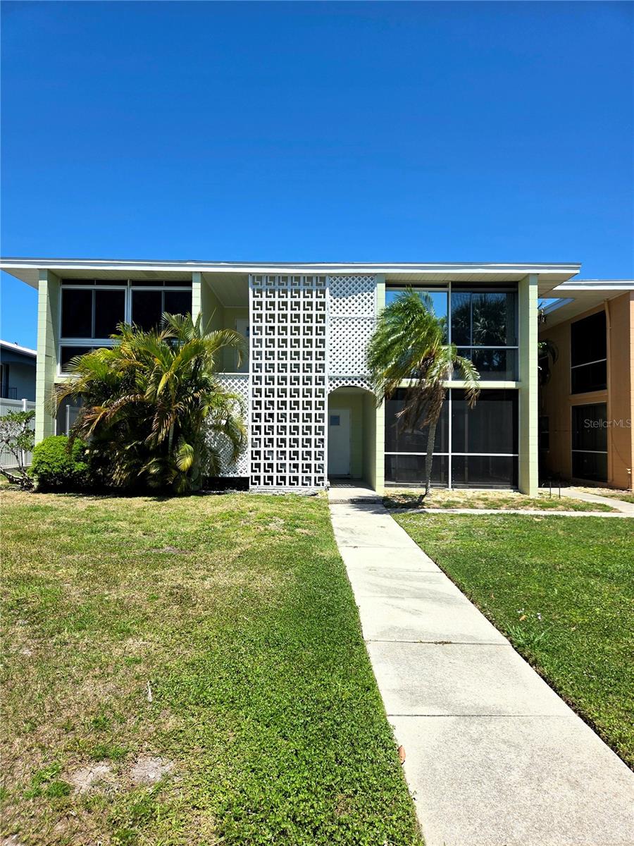Photo of 10215 MANATEE AVENUE #1 BRADENTON FL 34209