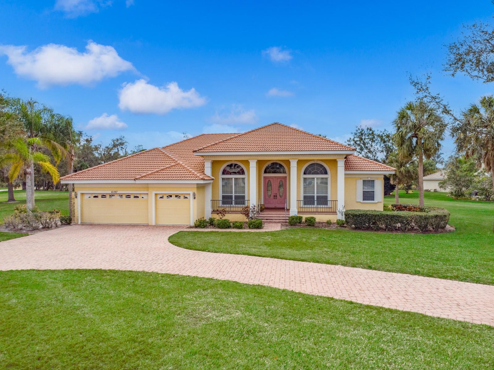 Photo of 6197 9TH AVENUE CIRCLE BRADENTON FL 34212