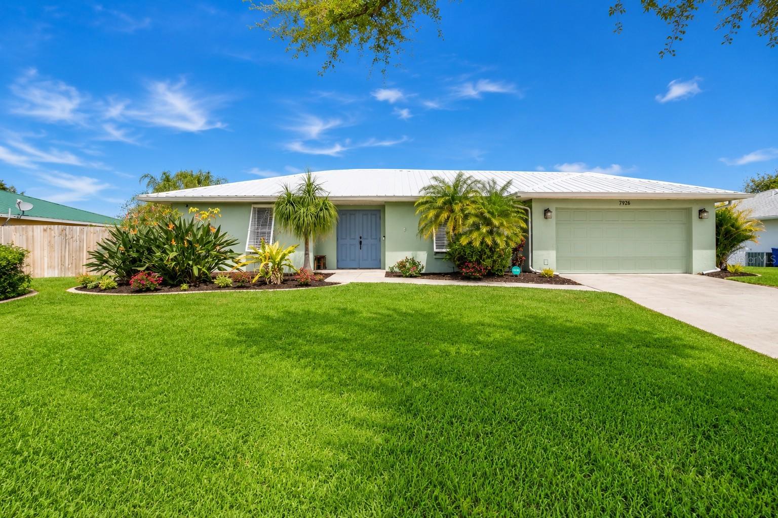 Photo of 7926 CYPRESS LAKE DRIVE SARASOTA FL 34243