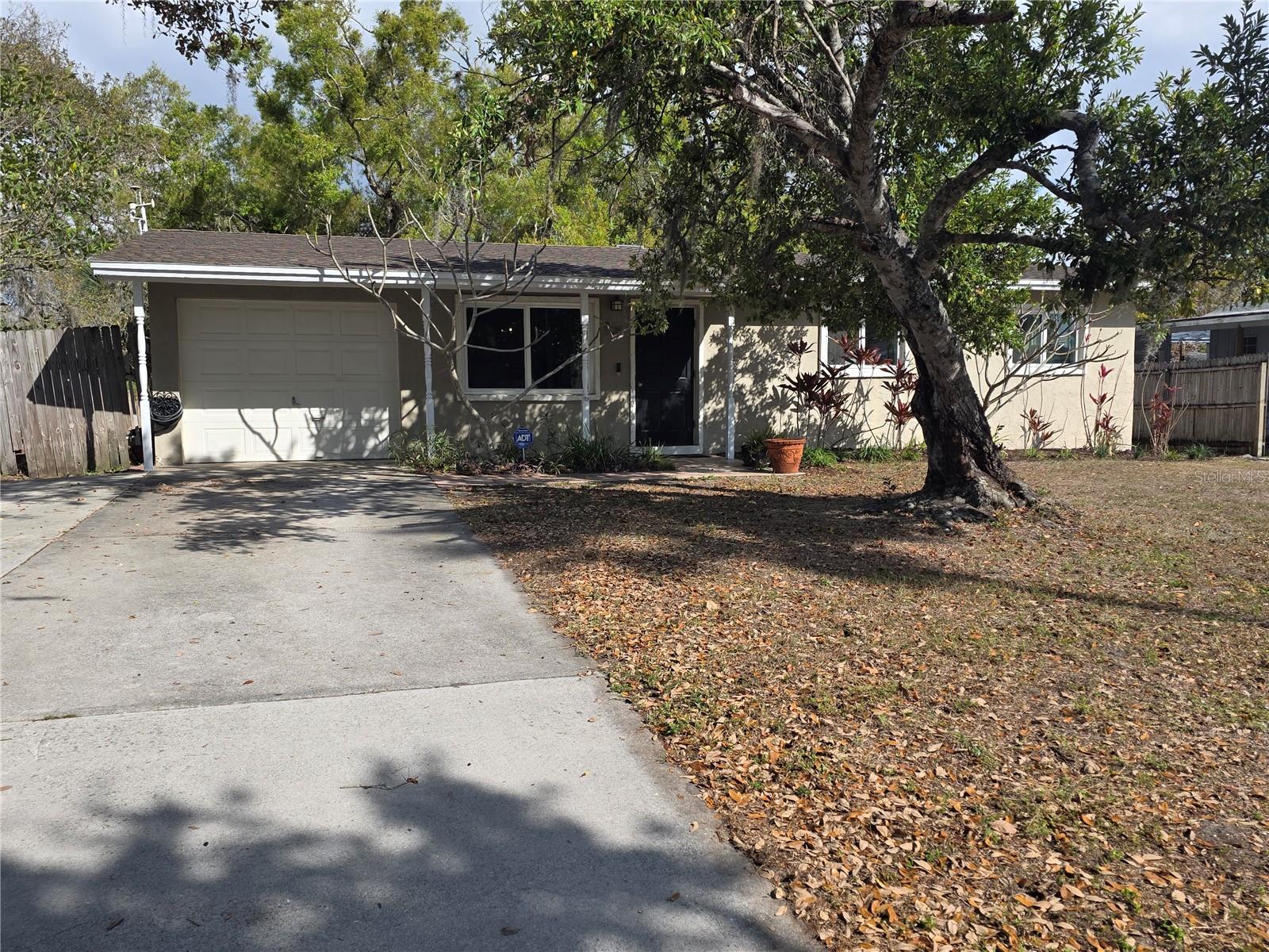 Photo of 1015 RHODES AVENUE SARASOTA FL 34237
