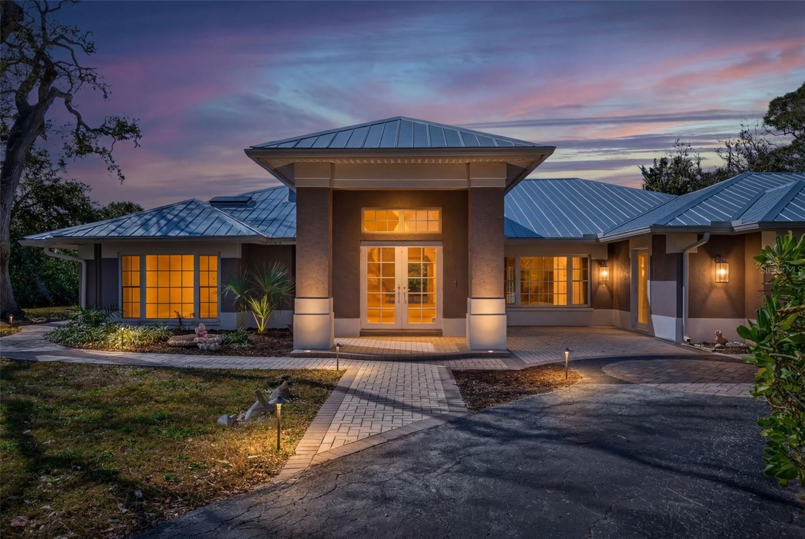 Photo of 7108 MIDNIGHT PASS ROAD SARASOTA FL 34242