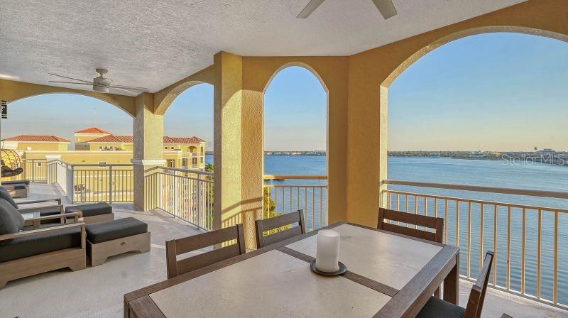 Photo of 611 RIVIERA DUNES WAY #702 PALMETTO FL 34221