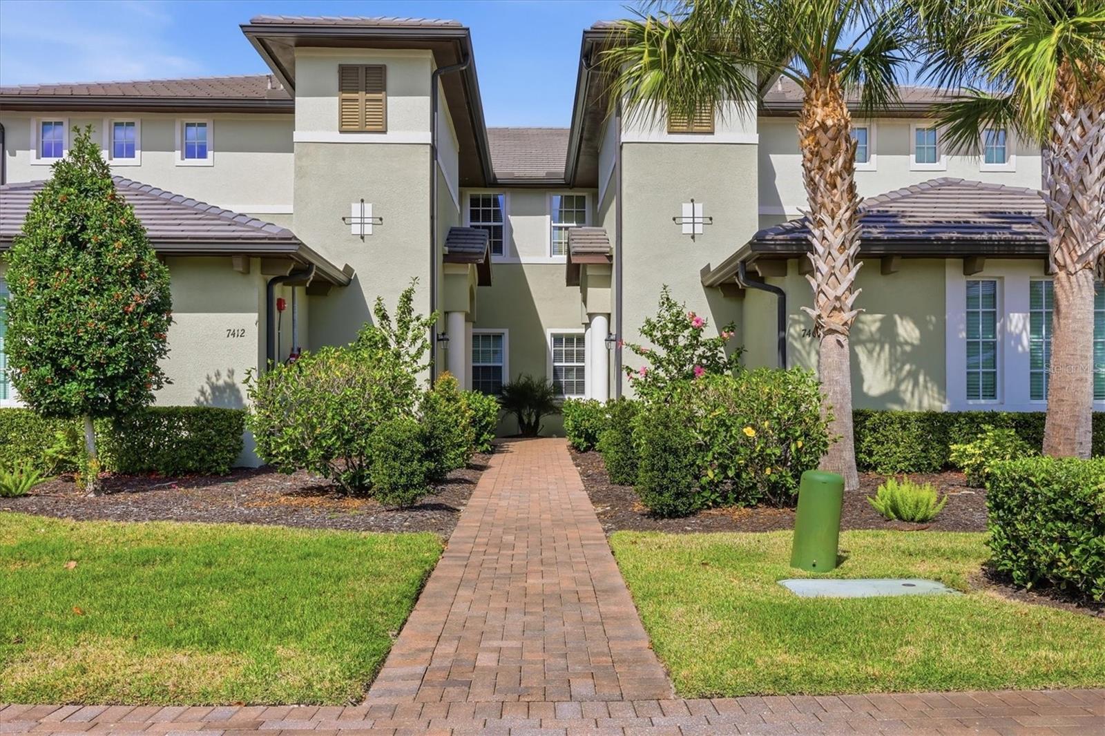 Photo of 7412 DIVOT LOOP #7412 BRADENTON FL 34202