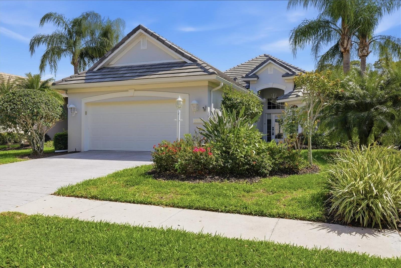 Photo of 6514 OAKLAND HILLS DRIVE LAKEWOOD RANCH FL 34202