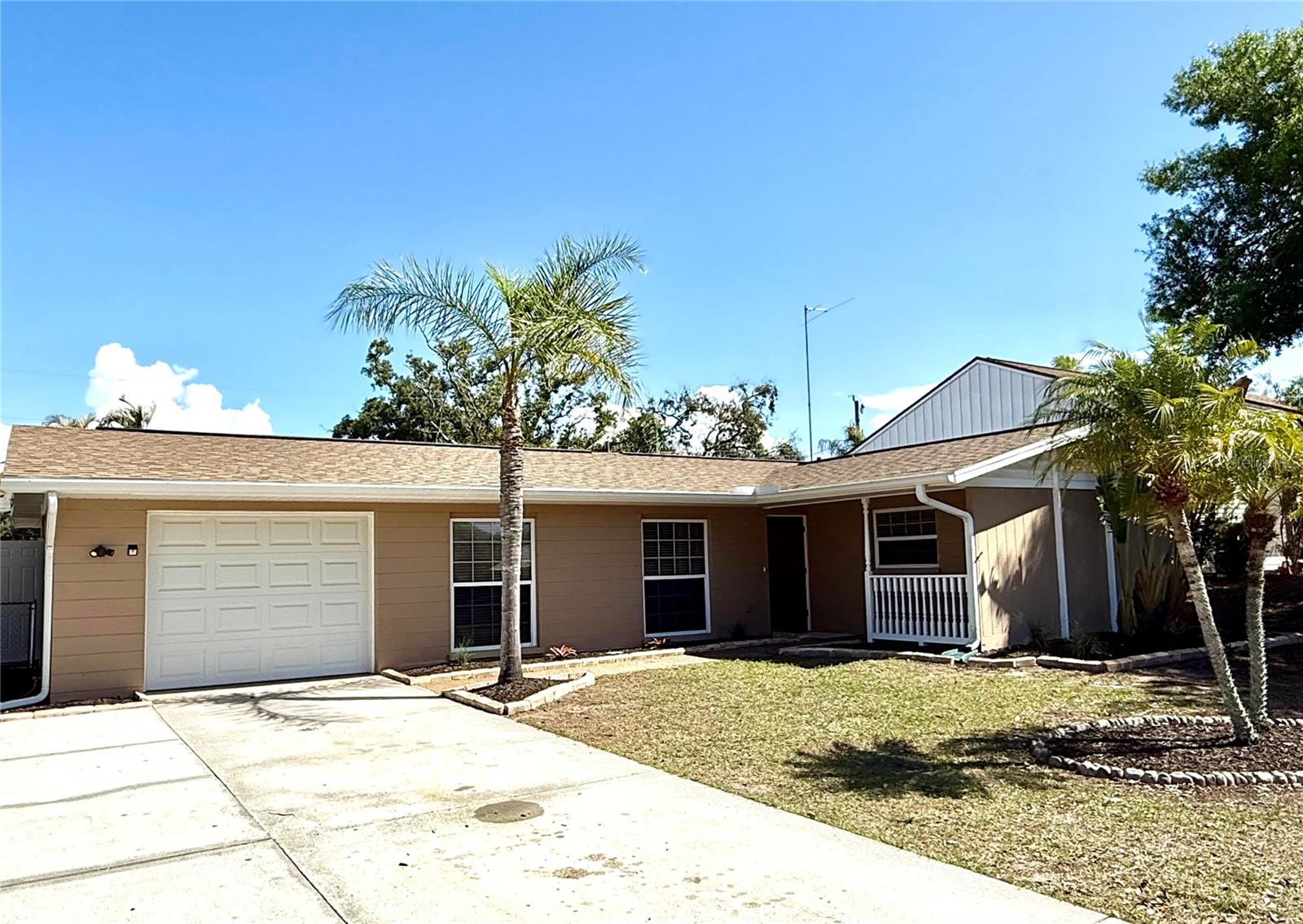 Photo of 3715 SHARONDALE DRIVE SARASOTA FL 34232